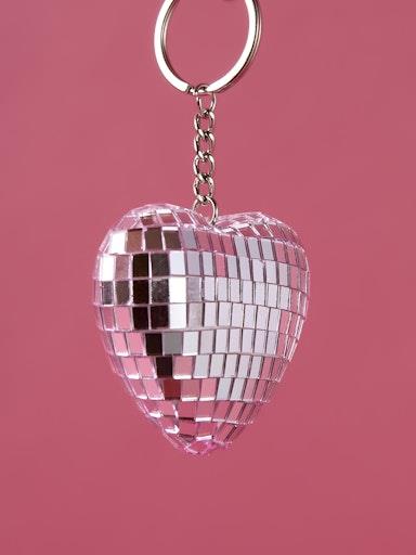 Obesek za ključe Famina