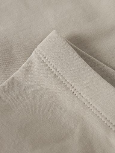 Otroške kosmatene legice Davina